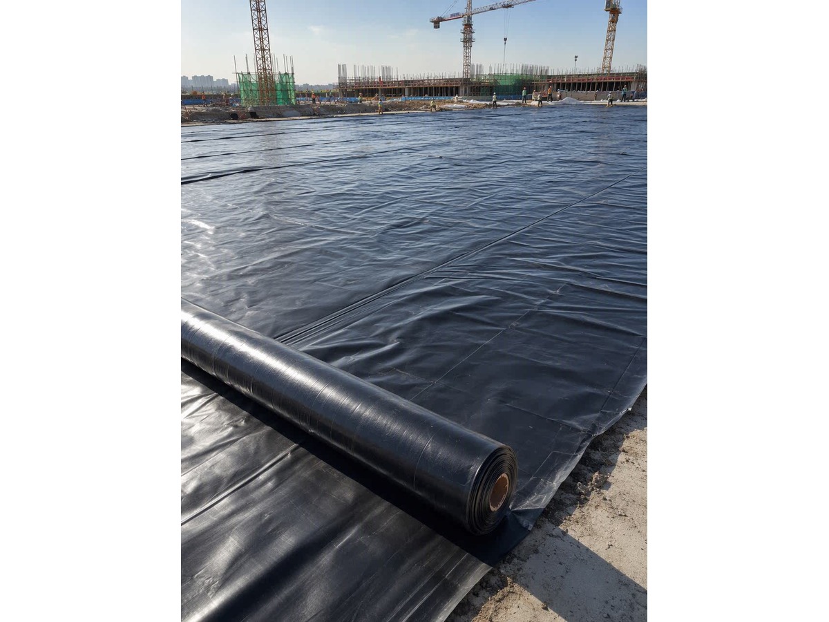 Recycled PE film covering a construction site